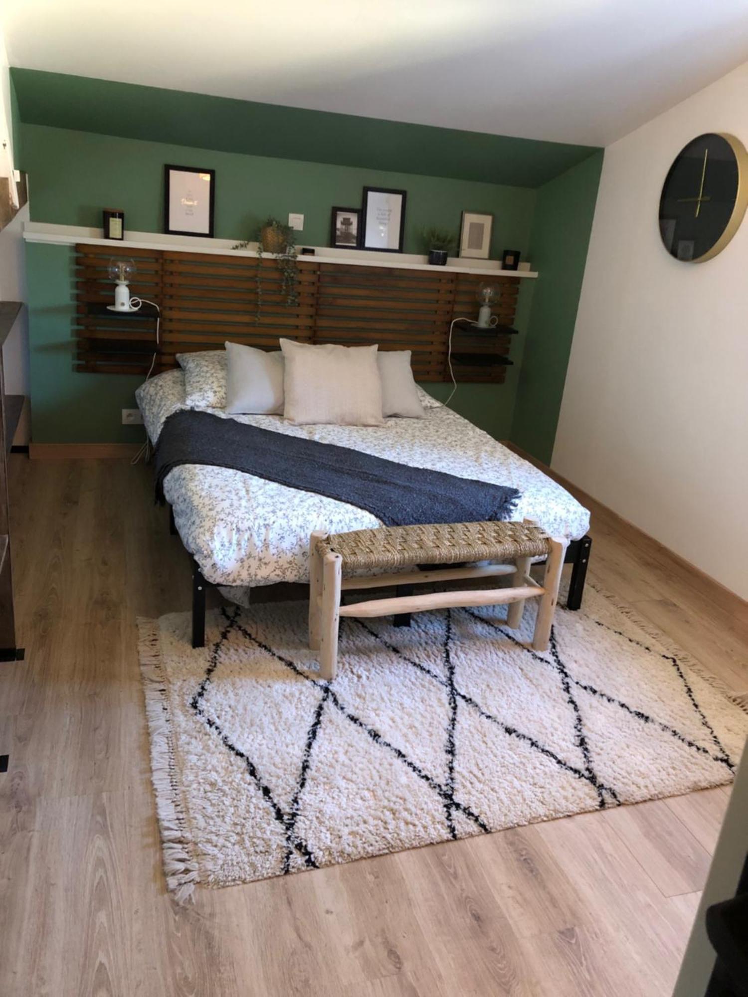Bed and Breakfast Au Dessus De Chez Nous Doulezon Esterno foto